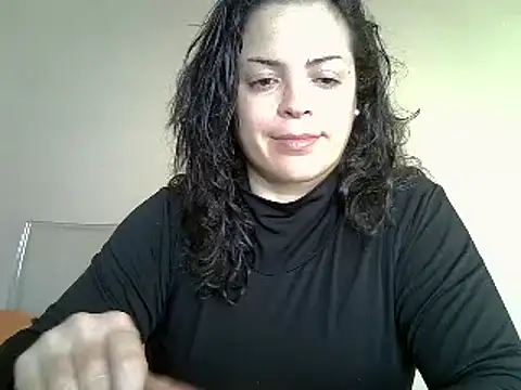 ITALIANASISIXX online show from February 21, 2025, 7:23 am