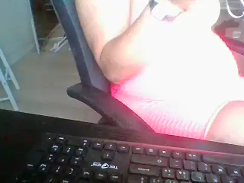 ITALIANASISIXX online show from June 10, 2026, 6:03 am
