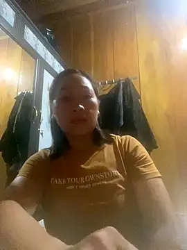 Snapshot of Lai005 chatting on September 10, 2025, 11:59 pm Lai005 online show from September 10, 2025, 11:59 pm