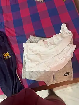 creepy7boy online show from September 11, 2025, 9:20 am