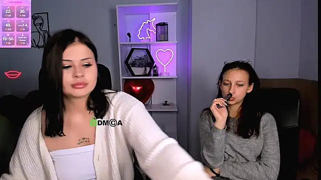 lau ra queen online show from November 26, 2025, 10:21 pm