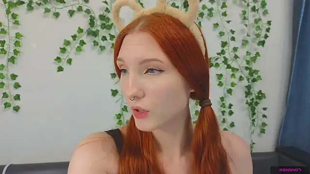 Olivia Rid  online show from November 18, 2025, 8:45 pm