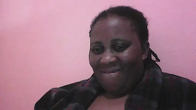 Snapshot of HUGEASSXXXXX chatting on October 6, 2025, 5:35 pm HUGEASSXXXXX online show from October 6, 2025, 5:35 pm
