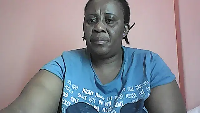 Snapshot of HUGEASSXXXXX chatting on October 4, 2025, 7:10 am HUGEASSXXXXX online show from October 4, 2025, 7:10 am