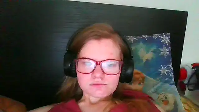 Moonolighta online show from November 1, 2025, 10:20 am