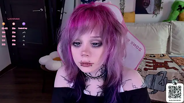 Lollyshy online show from September 9, 2025, 12:58 pm