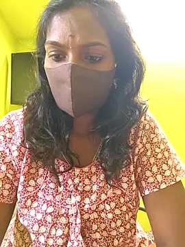 Snapshot of Honey_rosetamil chatting on December 18, 2025, 7:35 am Honey rosetamil online show from December 18, 2025, 7:35 am