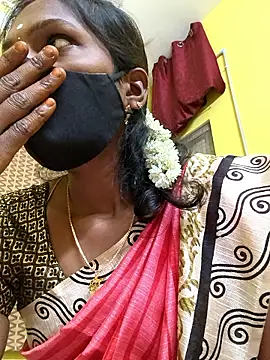 Snapshot of Honey_rosetamil chatting on November 1, 2025, 1:05 pm Honey rosetamil online show from November 1, 2025, 1:05 pm