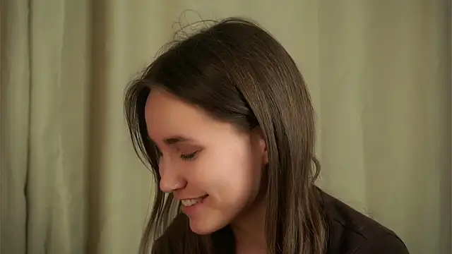 Snapshot of EthalFlowers chatting on November 3, 2025, 1:11 am EthalFlowers online show from November 3, 2025, 1:11 am