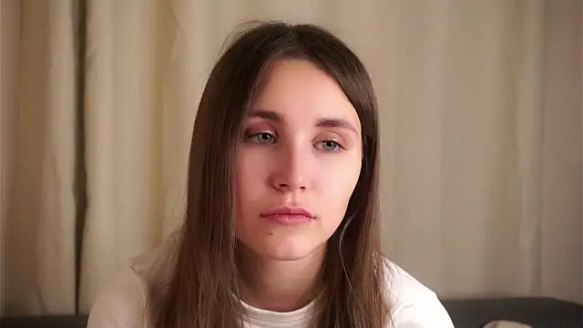 Snapshot of EthalFlowers chatting on November 6, 2025, 1:09 am EthalFlowers online show from November 6, 2025, 1:09 am