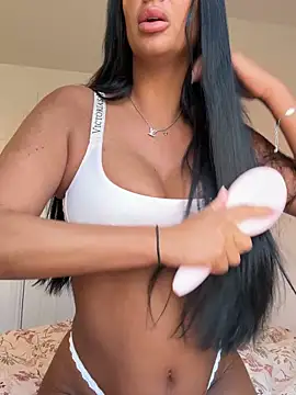 AriannaIsabellax online show from April 21, 2026, 11:06 am