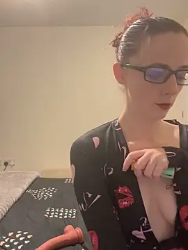 NaughtyLittleLouise online show from November 23, 2025, 10:53 pm