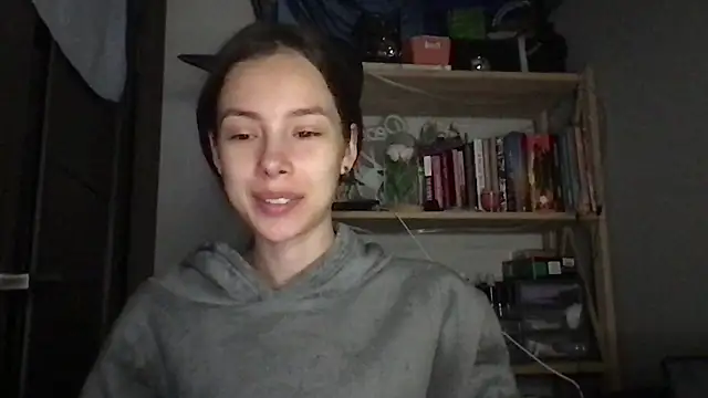 Yuna5343 online show from October 3, 2025, 9:27 pm