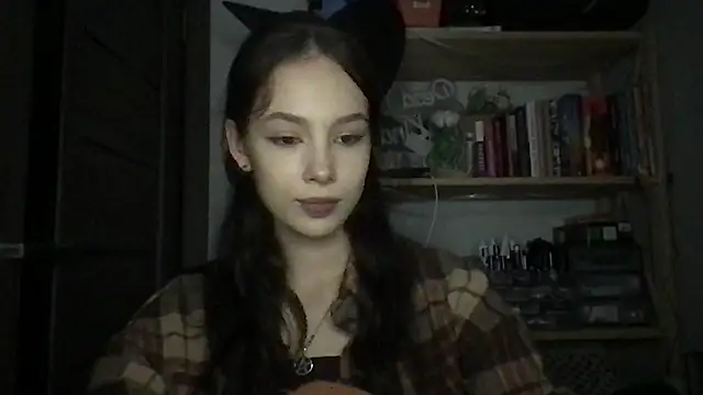 Yuna5343 online show from September 20, 2025, 10:37 pm