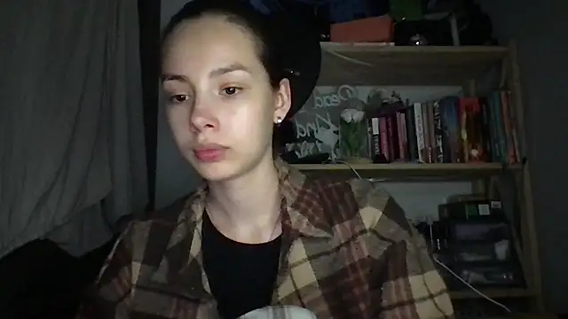 Yuna5343 online show from October 7, 2025, 7:59 pm