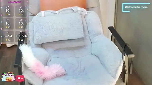 LINLIN-2025 online show from November 19, 2025, 2:06 pm