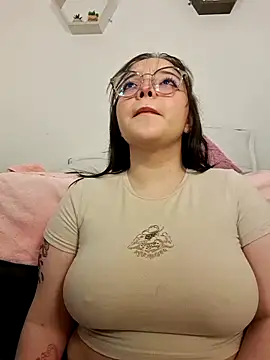 Gaby99  online show from April 19, 2026, 12:06 pm