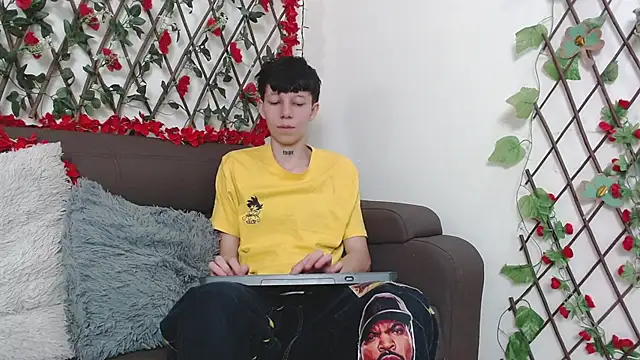 LiamBrown09 online show from March 21, 2026, 7:07 pm