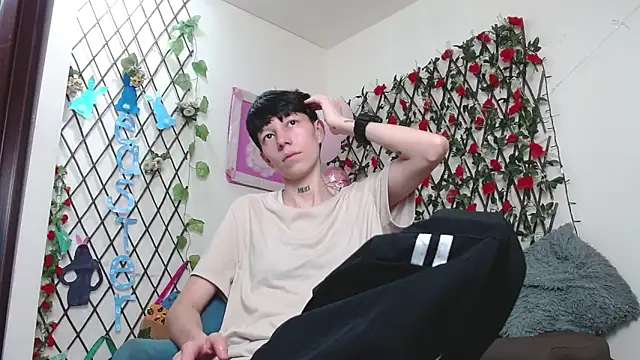 LiamBrown09 online show from March 30, 2026, 7:15 pm