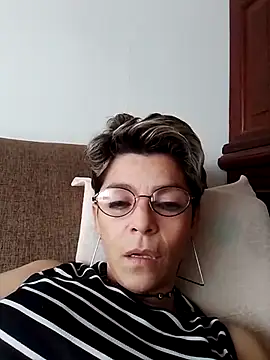 Lulypsicologasexual online show from January 8, 2026, 4:35 pm