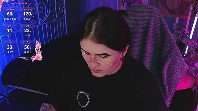 Snapshot of Dark_Shine chatting on January 17, 2026, 8:12 pm Dark Shine online show from January 17, 2026, 8:12 pm