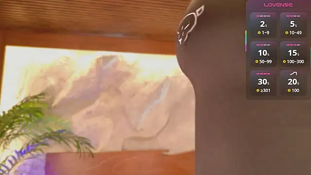 alisonn moon online show from March 30, 2026, 10:11 pm