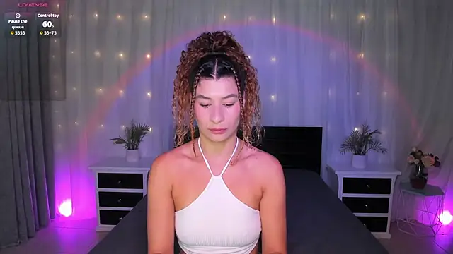 Evolet Bee online show from November 29, 2025, 1:22 pm