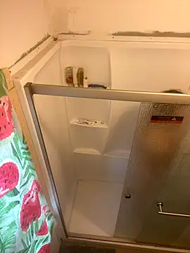 FantasticB1 online show from September 21, 2025, 3:06 pm