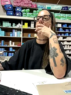 ferchule7 online show from December 17, 2025, 4:23 pm