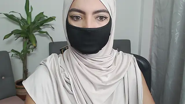 jade nassar online show from November 12, 2025, 12:20 pm