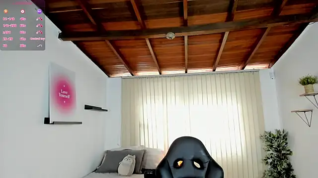 Miin yuna online show from April 18, 2026, 1:57 pm