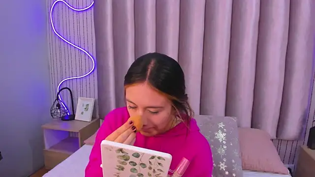 SamanthaPeachss online show from November 6, 2025, 11:58 am