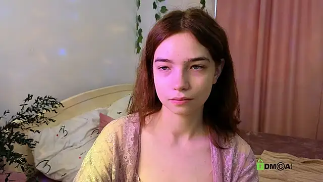 Snapshot of Evi_Brook chatting on October 4, 2025, 11:34 am Evi Brook online show from October 4, 2025, 11:34 am