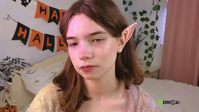 Snapshot of Evi_Brook chatting on October 18, 2025, 11:34 am Evi Brook online show from October 18, 2025, 11:34 am