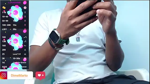 Snapshot of mike_black_22 chatting on February 14, 2026, 1:55 pm mike black 22 online show from February 14, 2026, 1:55 pm