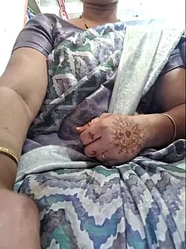 indianhotwife639 online show from May 13, 2026, 7:37 am