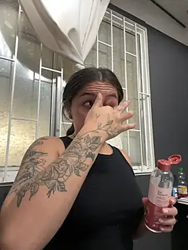 Snapshot of Alyha_Cortes chatting on February 9, 2026, 1:20 pm Alyha Cortes online show from February 9, 2026, 1:20 pm