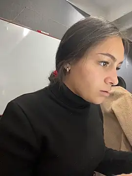 Snapshot of Alyha_Cortes chatting on February 16, 2026, 1:54 pm Alyha Cortes online show from February 16, 2026, 1:54 pm