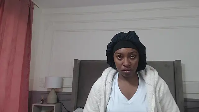 Snapshot of NatashaSilver chatting on November 15, 2025, 1:04 pm NatashaSilver online show from November 15, 2025, 1:04 pm