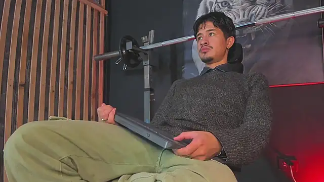 DimitriDeluxe online show from November 20, 2025, 7:47 pm