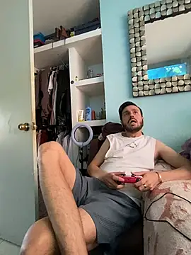 Snapshot of Alexitho25 chatting on February 19, 2026, 9:23 pm Alexitho25 online show from February 19, 2026, 9:23 pm