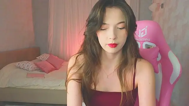 Snapshot of yuna_sunshy chatting on October 22, 2025, 12:32 am yuna sunshy online show from October 22, 2025, 12:32 am