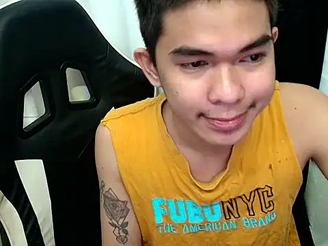 Snapshot of joncum4u chatting on April 3, 2026, 3:07 pm joncum4u online show from April 3, 2026, 3:07 pm