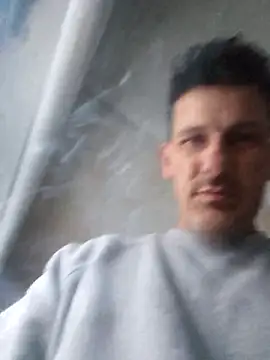 jayjy0303 online show from February 5, 2026, 10:05 pm