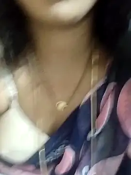 Snapshot of Varsha21 chatting on January 7, 2026, 8:41 am Varsha21 online show from January 7, 2026, 8:41 am