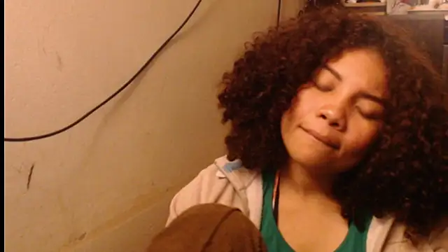 madelene online show from March 19, 2026, 1:27 am