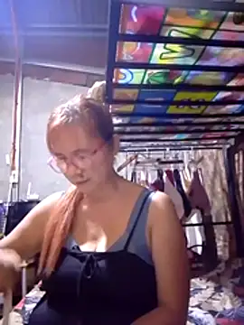 Snapshot of SexyHottMom chatting on February 22, 2026, 6:27 am SexyHottMom online show from February 22, 2026, 6:27 am