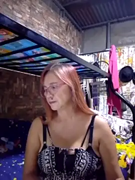 SexyHottMom online show from April 1, 2026, 1:01 pm