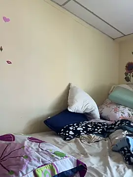 MiaRousexxx  online show from October 4, 2025, 5:47 pm