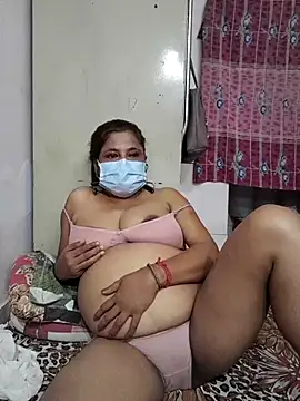 mature mimi online show from November 3, 2025, 6:11 pm